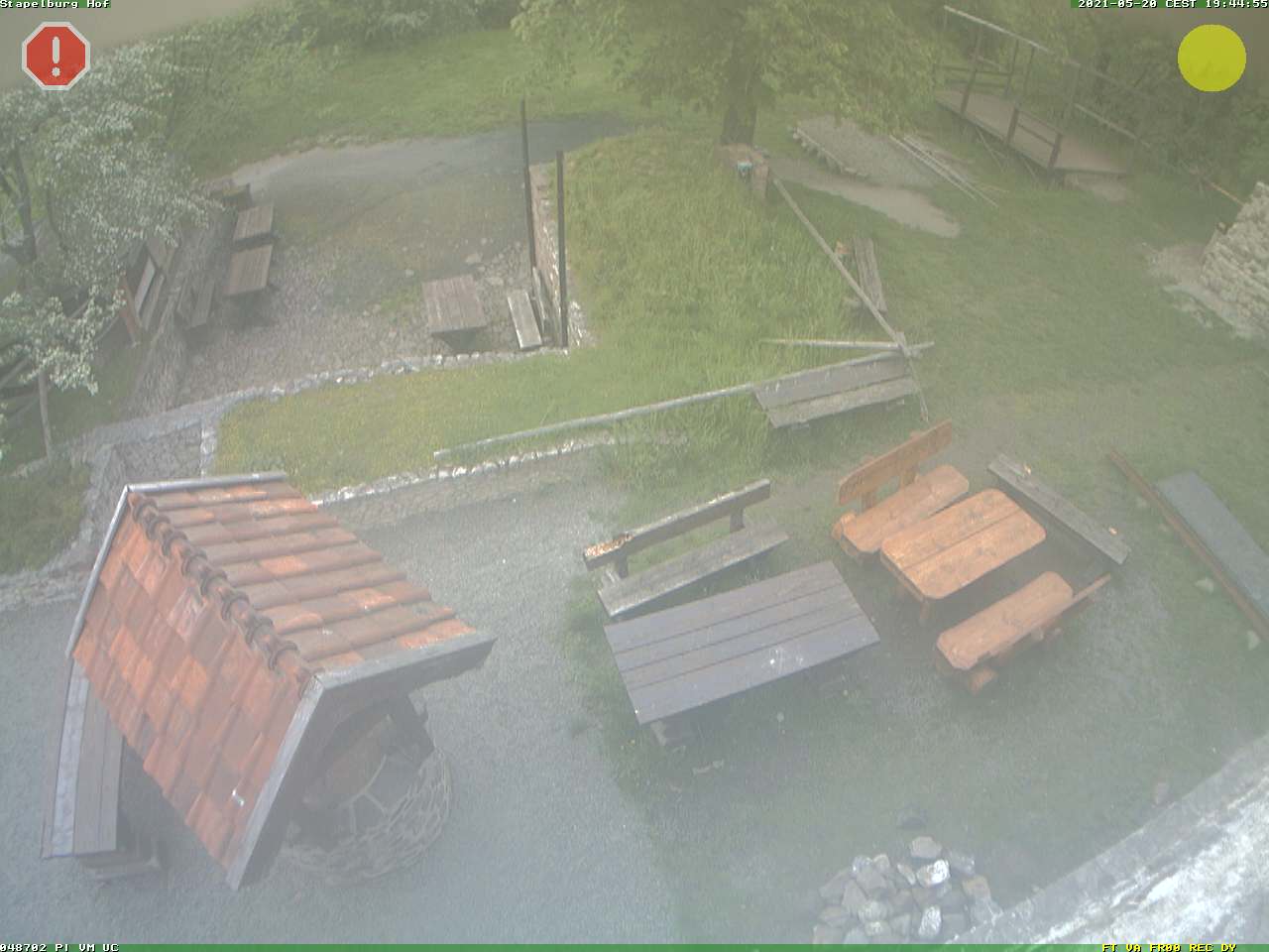 Webcam Stapelburg Burghof